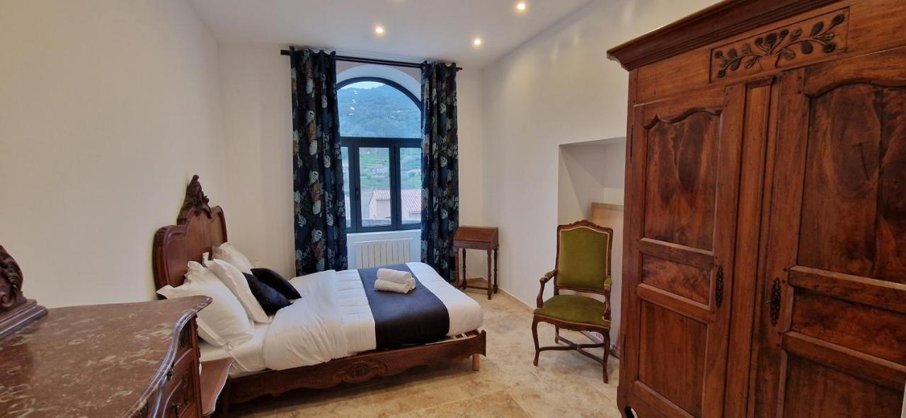 Bel & Ancien Appartement T3 Renove Dans Sartene Exteriör bild