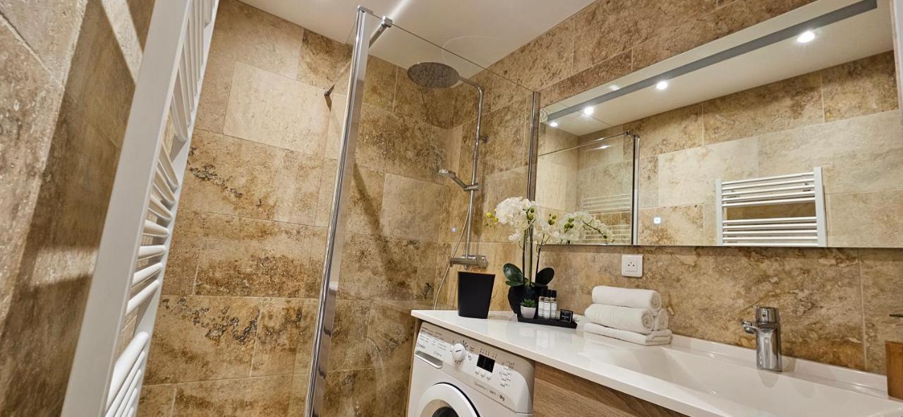 Bel & Ancien Appartement T3 Renove Dans Sartene Exteriör bild