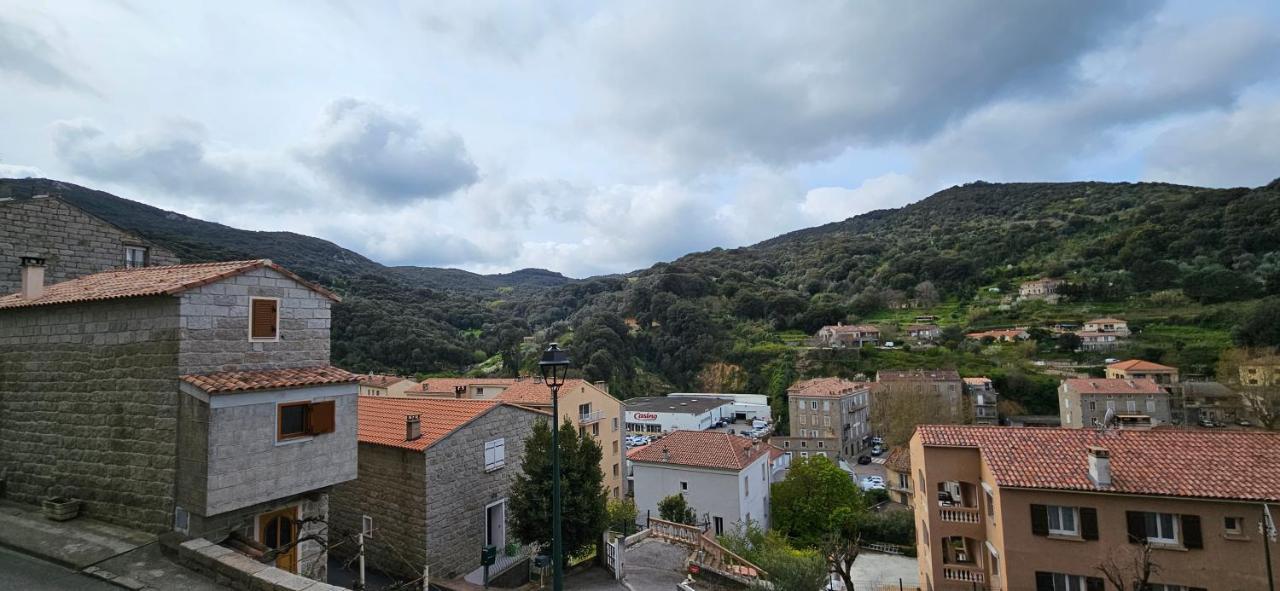 Bel & Ancien Appartement T3 Renove Dans Sartene Exteriör bild