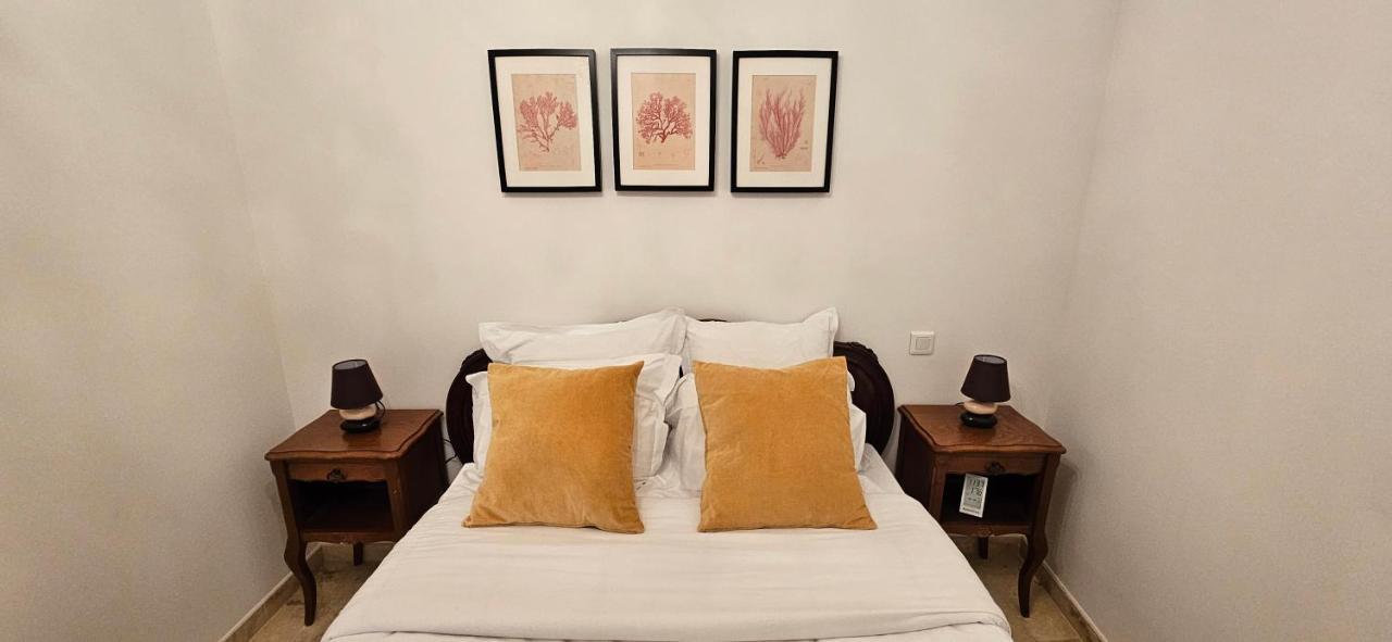 Bel & Ancien Appartement T3 Renove Dans Sartene Exteriör bild